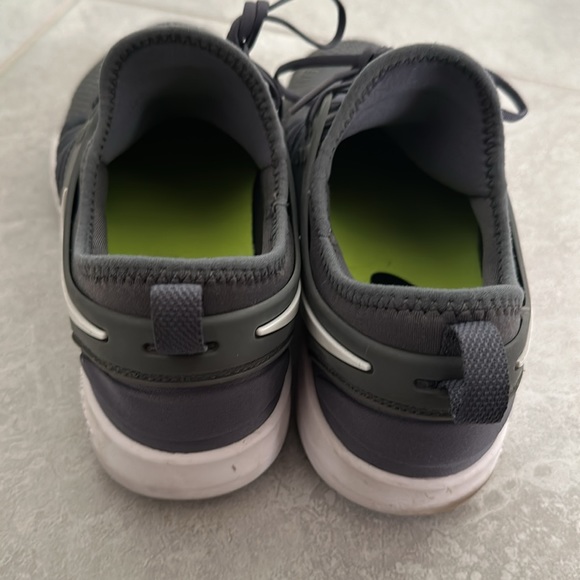 Near new Nike free trainers/sneakers - Picture 5 of 6